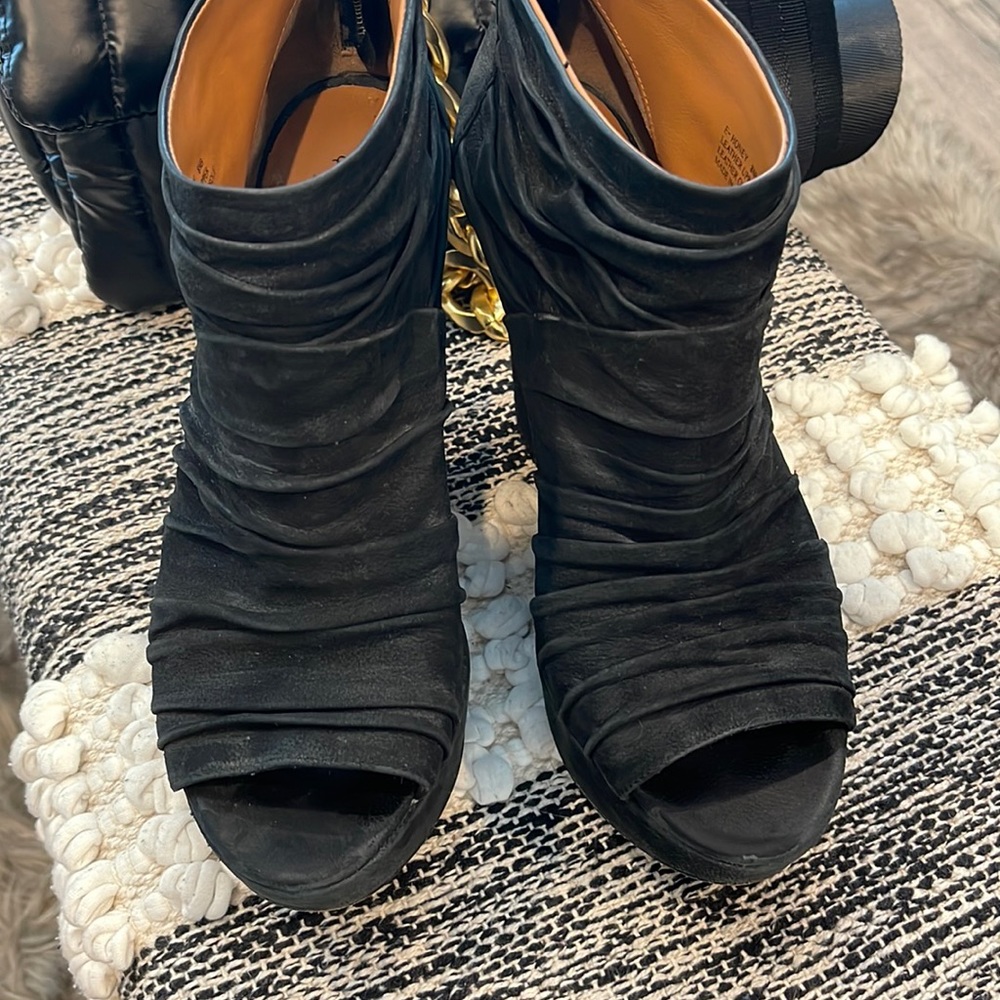 Elizabeth and James platform booties